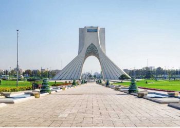 سباق مـع الزمــن لإعـادة طهران وواشنطـن إلــى طاولــة التفــاوض