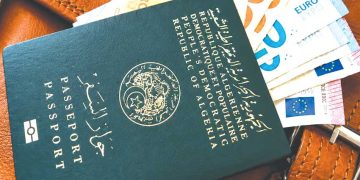 تدابير جديدة للتصريح بالعملة عند السفر