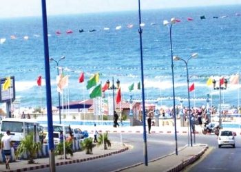 الواجهة البحرية ببومرداس تستقطب السيّاح