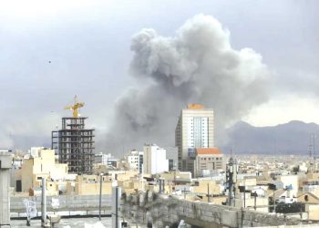 البنيـة التحتيـة الإيرانيـــة فــي مرمـى القصـف الأمريكــي
