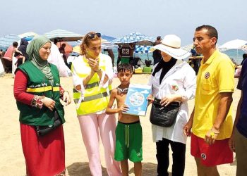 عين على السياحة وأخرى على حمايــة البيئة