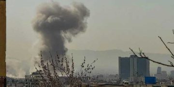أمريكــا تنفّــذ موجــــة سابعــــة مــن الهجمـات علـى إيـــران