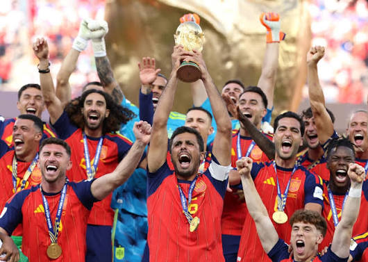 منتخـب إسبانيــا يـــتـــوّج باللّقب للمرّة الثانيـــة في تاريخـه