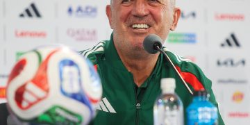 بيتكوفيتــش يجهّــز استراتيجيتـه للإطاحة بالمنتخب السـويسـري