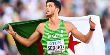 سجاتــي يحقّــق الفـــوز في سبــاق 800 مـــتر عـــن جـــدارة