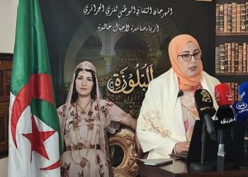 مهرجان الزي الجزائري..  27 جويليـــة