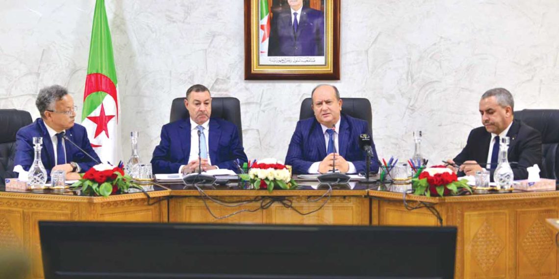 الحكومـة تضبط ترتيبـــات الدخـول الاجتماعي وملف العقــار الاقتصـادي