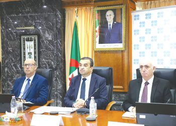 الجزائر ترفع إنتاجها من النفط بـ 6 آلاف برميل يوميا