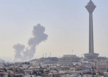 ترامــب يعلــــّق الهجوم علـى إيـران