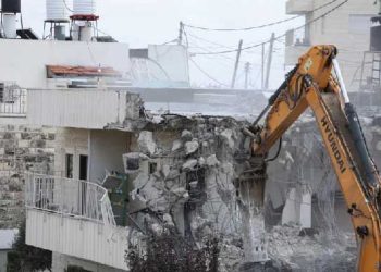 الاحتـــلال الصهيـــوني يهدم عشرات المنشـآت في جنين