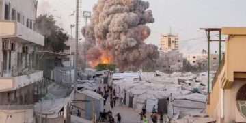 الاحتلال يشن ّهجومـا واسـعا ضـد مخيم قلنديــــا
