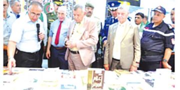مكتبــة سكيكـــدة.. «علــى خطـى نوفمـبر نواصل»