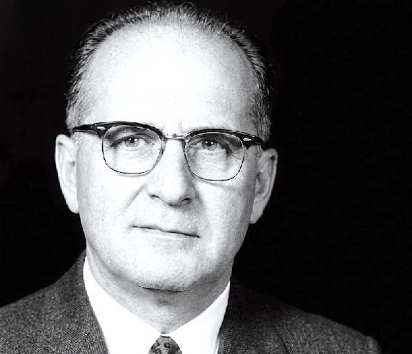 هكـذا هنــدس بـن نبي حلول “مشكلة الثقافـة”..