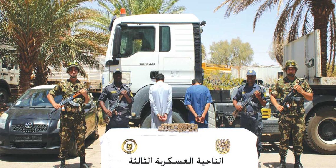 الجيش الوطني الشعبـي حصـن الجزائـر الحصــين