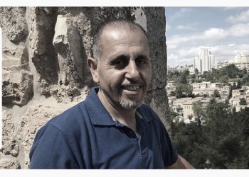 سبع سنواتٍ عالقًا  في محاكم الاحتلال