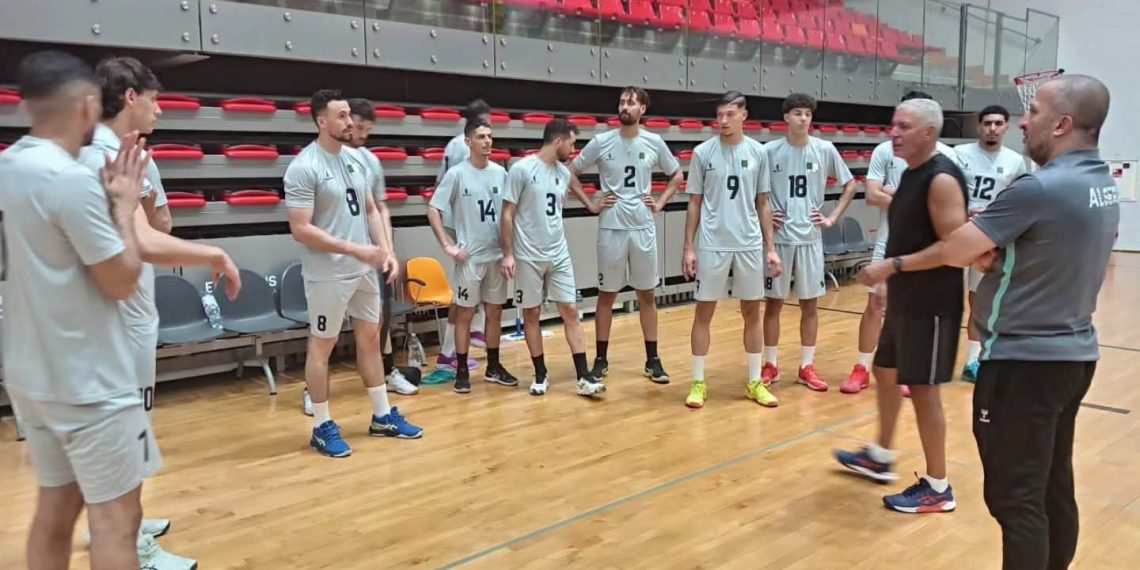 المنتخب الوطني للكرة الطائرة يواصل تحضيراته المكثفة