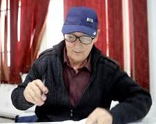 محفوظ عيــدر.. رائـــد الشريــط المرسـوم يترجـل