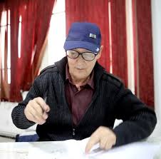 محفوظ عيــدر.. رائـــد الشريــط المرسـوم يترجـل