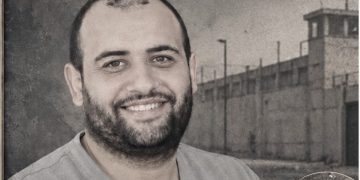 انتهى حكمـه.. ولم تنتهِ معاناته