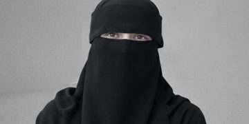 حافظـة القـــرآن التــي حوّلــت الدامــون إلـى حلقـة علـم