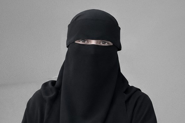 حافظـة القـــرآن التــي حوّلــت الدامــون إلـى حلقـة علـم