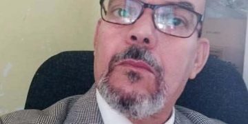 الذكـــاء الاصطناعــي لن يعــوّض المترجم في النصوص الإبداعية
