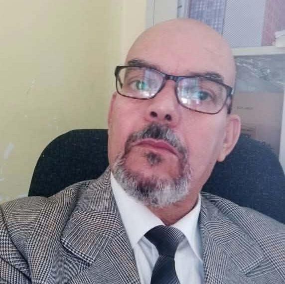 الذكـــاء الاصطناعــي لن يعــوّض المترجم في النصوص الإبداعية