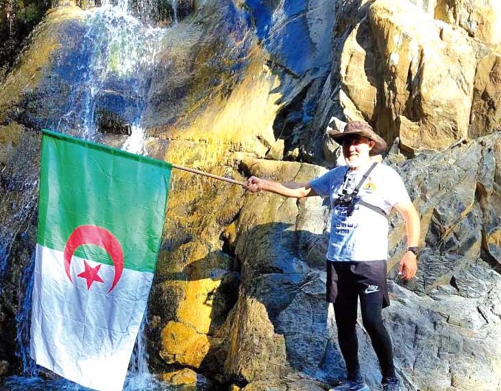 ”تحدي القمتين”.. 225 كيلومــتراً علـى الأقـــدام