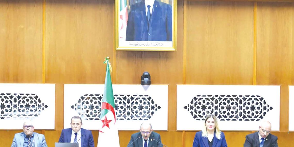 لا مساس بالأجور..القدرة الشرائية والسكن