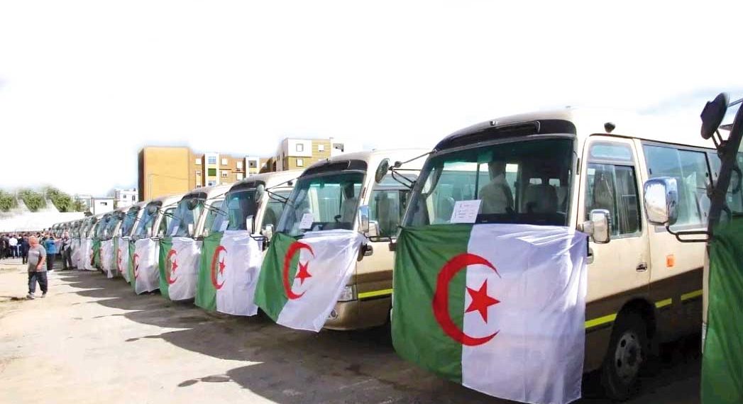 سطيــف.. توزيــع 22 حافلـة جديدة لفائدة بلديـات سطيـف