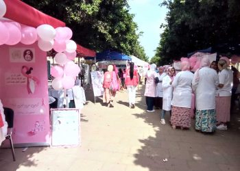 قوافـــل طبيـة  تعـزّز الكشـــف المبكــــّر عـــن السّرطــان
