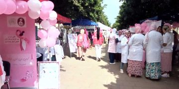 قوافـــل طبيـة تعـزّز الكشـــف المبكــــّر عـــن السّرطــان