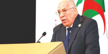 الرئيس تبون جعـل مـن الذاكـرة حصنا للهويـــة وانشغـالا جامعـا للجزائريـين
